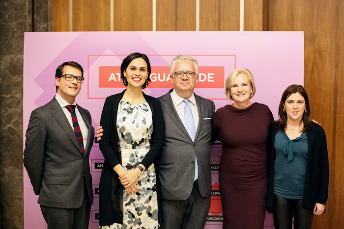 Vice Presidente da CIG, Carlos Duarte, Presidente da CIG, Teresa Fragoso, Ministro Adjunto, Eduardo Cabrita, ativista norte-americana Sarah McCarthy Welsh, e a Secretária de Estado para a Cidadania e a Igualdade, Catarina Marcelino