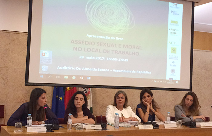 Sessão de apresentação do livro “Assédio sexual e moral no local de trabalho”