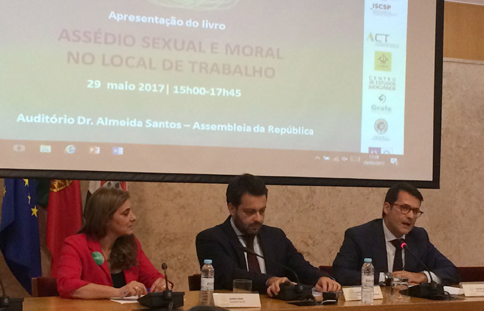 Sessão de apresentação do livro “Assédio sexual e moral no local de trabalho”