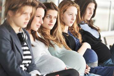 Filme “17 raparigas” aborda gravidez na adolescência