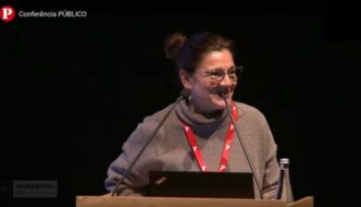 Presidente da CIG, Sandra Ribeiro, fala em púlpito