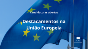 bandeira azul com estrelas amarelas sob um céu azul. candidaturas abertas. destacamentos na união europeia. logótipo cig